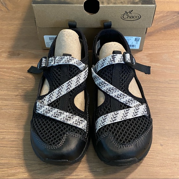 New w/box Chaco Odyssey kids size 2 - Picture 2 of 5